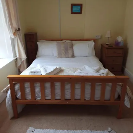Comfortable Lovely Twin In A Quiet Location Bed & Breakfast *
