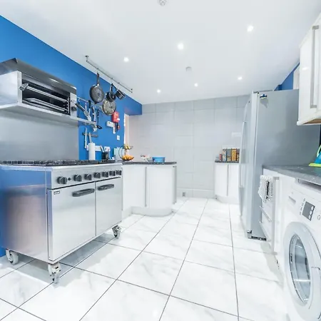 住宿加早餐酒店 Comfortable Lovely Twin In A Quiet Location 3*