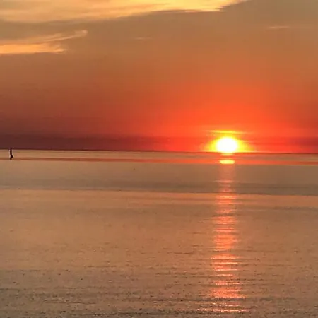 住宿加早餐酒店 Comfortable Lovely Twin In A Quiet Location 怀特黑